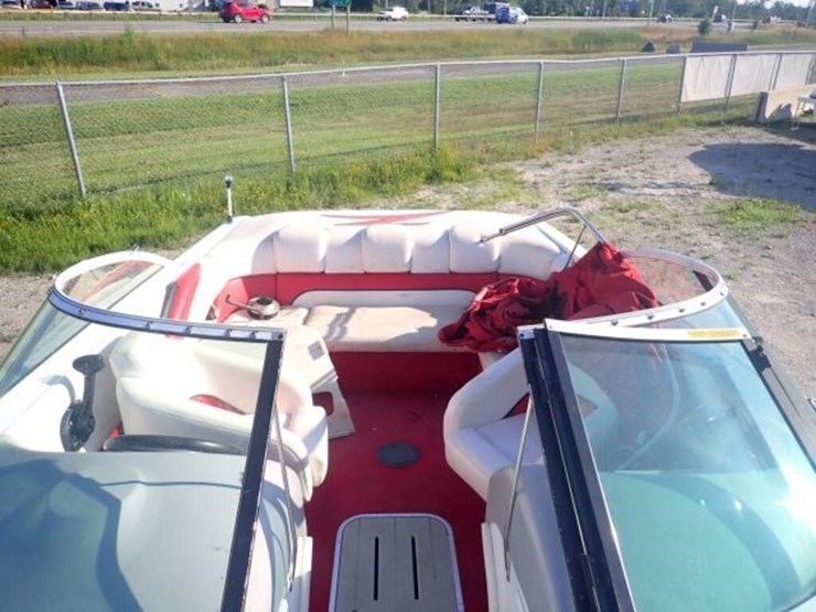1999-donzi-z22-22-ft-bowrider-dnar1087c999-image-70