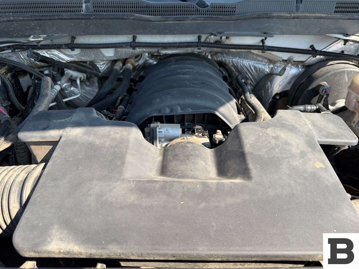 2015-chevrolet-silverado-1500-image-32