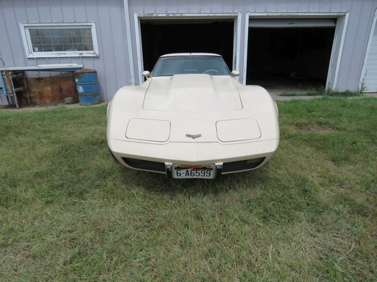 1979-chevrolet-l-82-corvette-t-top-coupe-image-2