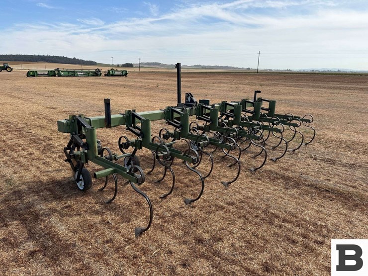 lorenz-row-crop-cultivator-16'-image-3