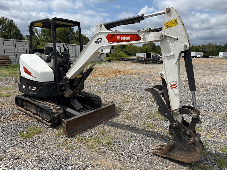 2023-bobcat-e32i-image-3