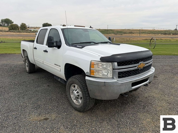 2012-chevrolet-silverado-2500hd-image-7