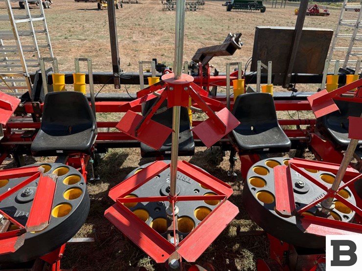 checchi-&-magli-no-till-transplanter-6r-30-image-28