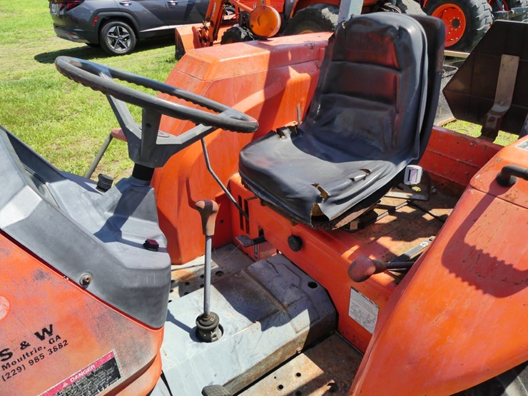 2007-kubota-m4800-image-10