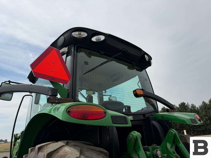 2015-john-deere-6210r-image-30
