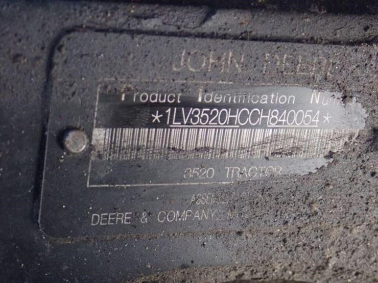 john-deere-3520-image-10