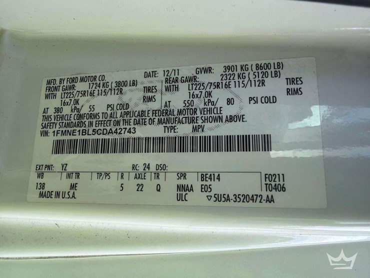 2012-ford-cargo-image-6
