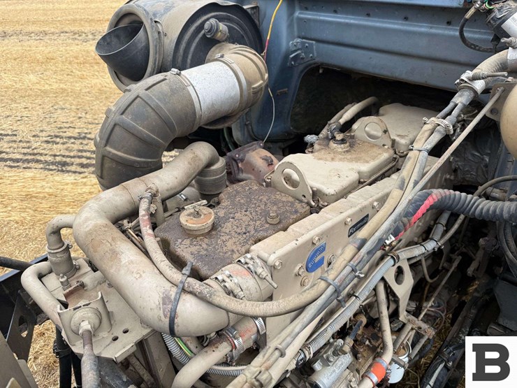 1991-volvo-gm-integral-sleeper-tractor-truck-image-25