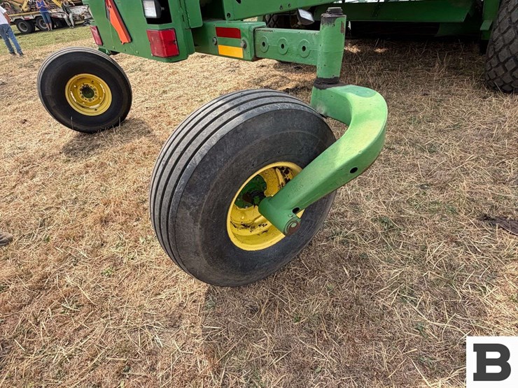 2005-john-deere-4995-image-38