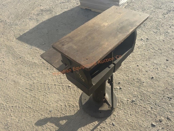 vintage-paper-punch-w/-stand-image-4