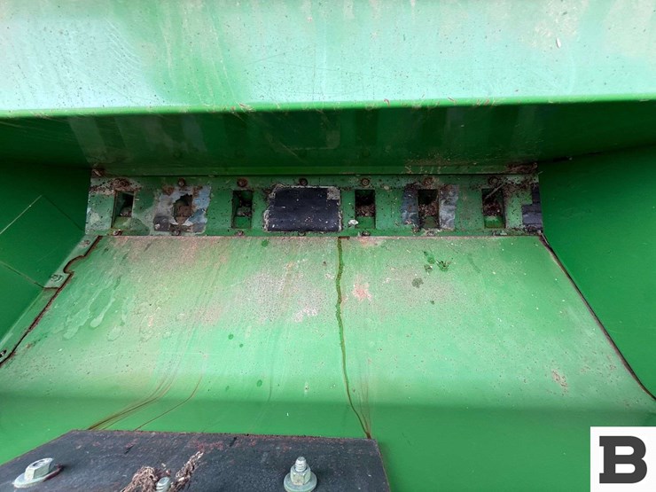 john-deere-8350-image-21