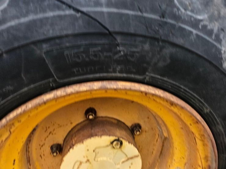 jcb-940-image-33