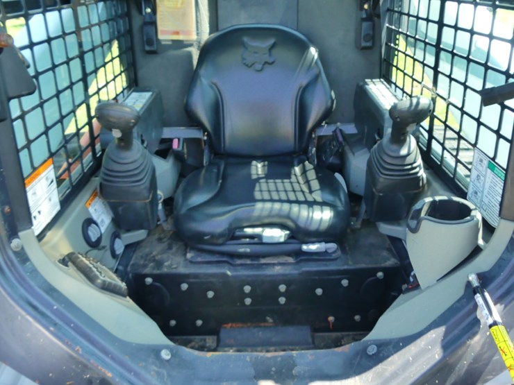 2015-bobcat-t770-image-13