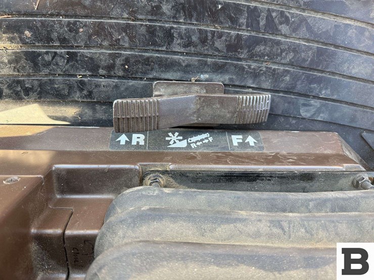 2000-john-deere-9650-sts-image-90
