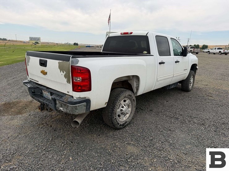 2012-chevrolet-silverado-2500hd-image-5