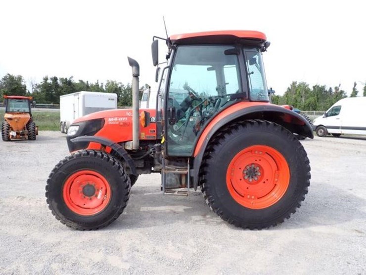 2019-kubota-m4-071-image-8