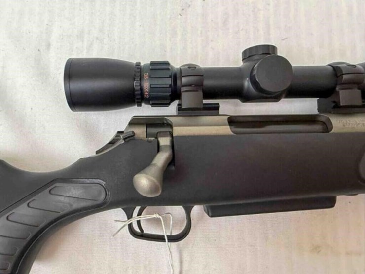 thompson-venture-stainless-7mm-rifle-image-4