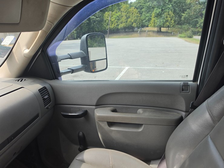 #25252-•-2013-chevrolet-silverado-pickup-truck-image-41