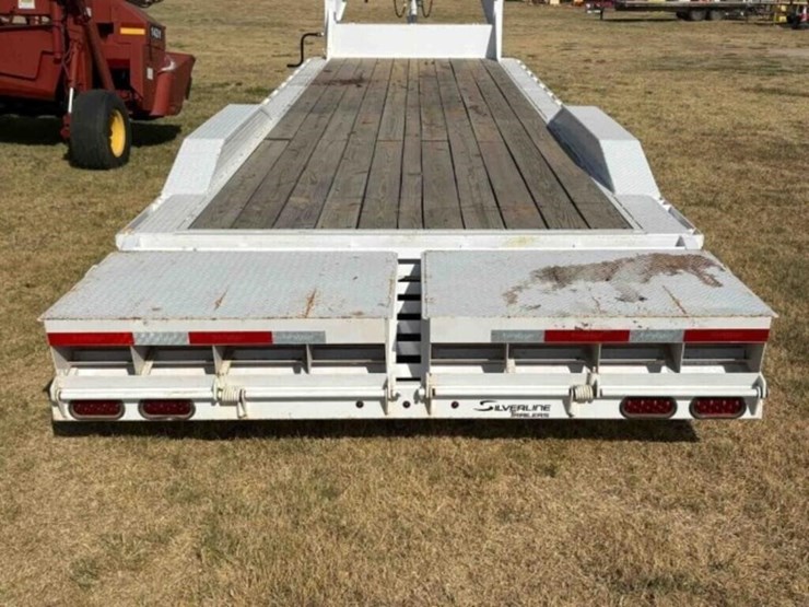 2025---east-texas---silver-line-35'-gooseneck-trai-image-8