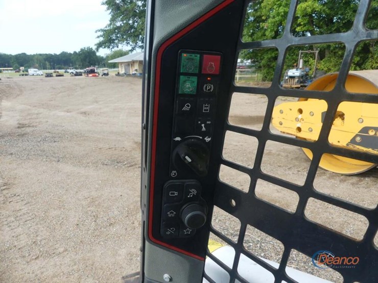 2022-bobcat-t62-image-12