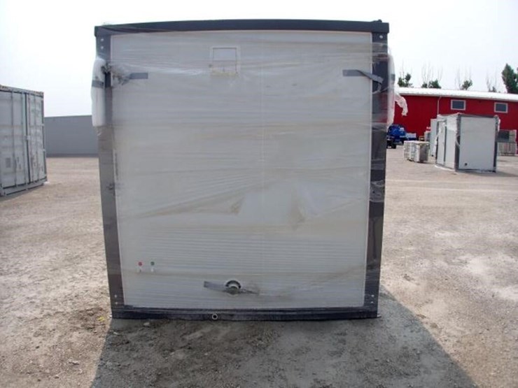 unused-bastone-portable-restroom-(small)-image-9