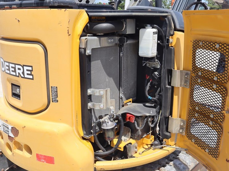 2017-deere-35g-image-16