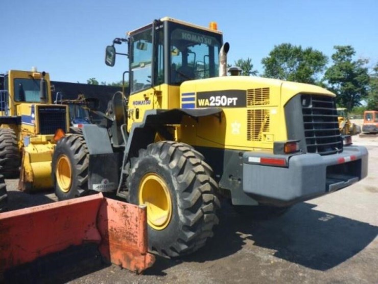 2006-komatsu-wa250pt-5l-image-5