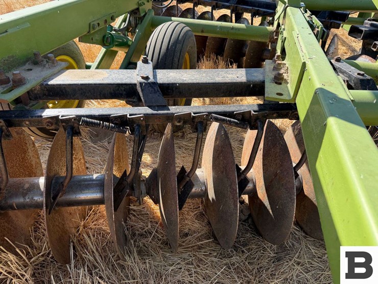 john-deere-twin-offset-disc-image-34