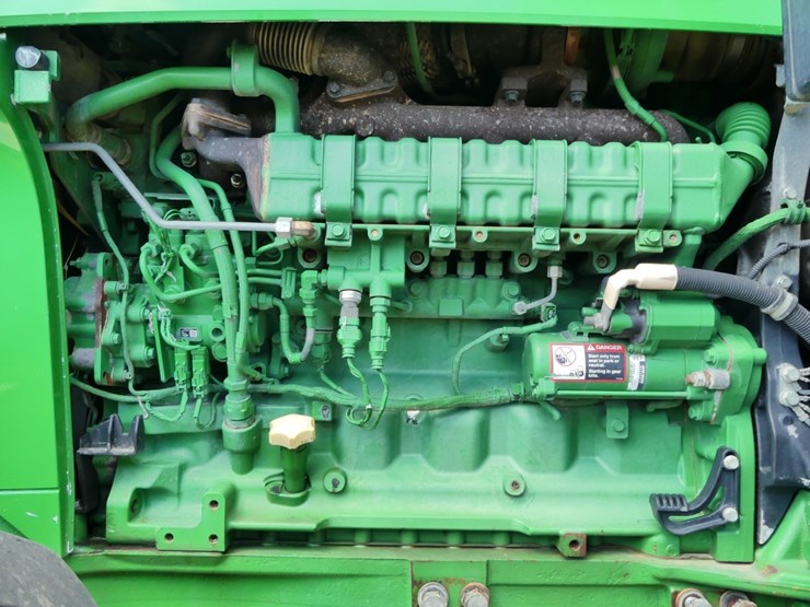 2015-john-deere-7210r-image-12