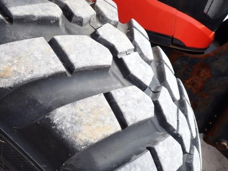 2021-kubota-m4-071-image-82