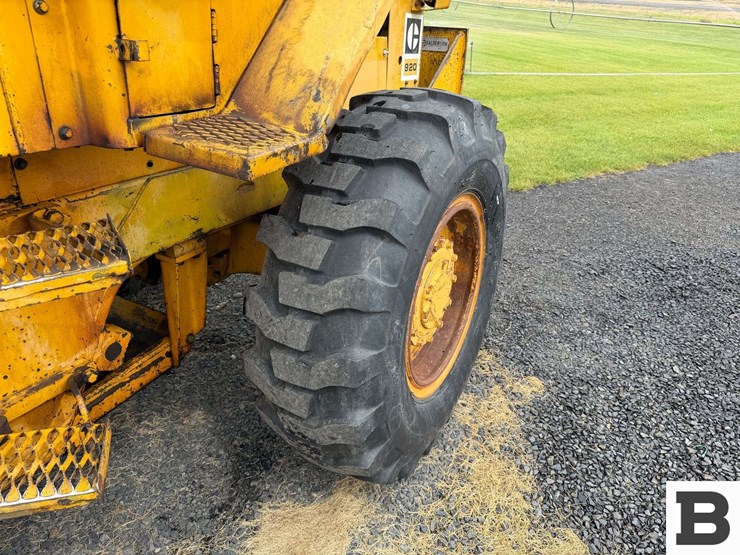 caterpillar-920-image-18