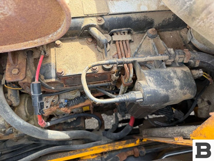 jcb-520-image-35