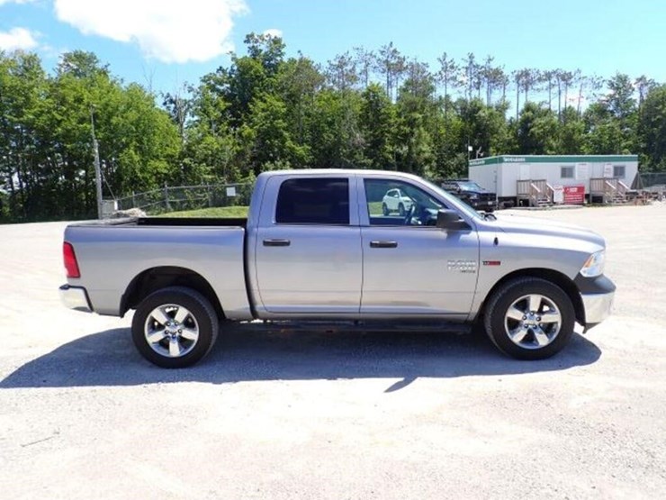 2019-dodge-1500-image-4