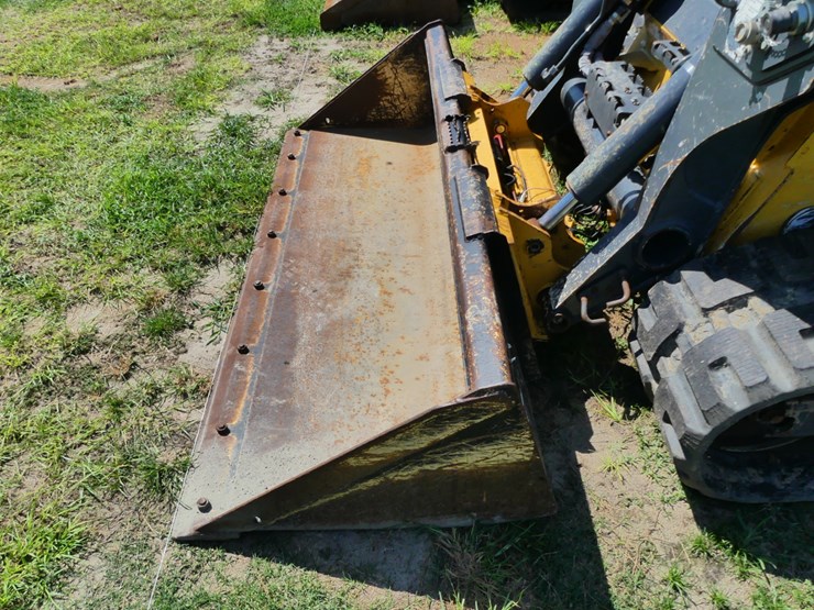 2023-deere-333g-image-10