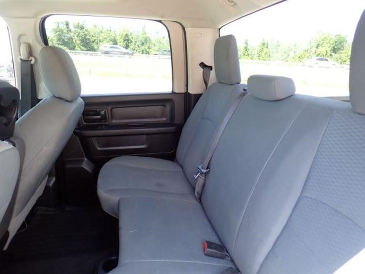 2019-dodge-1500-image-26
