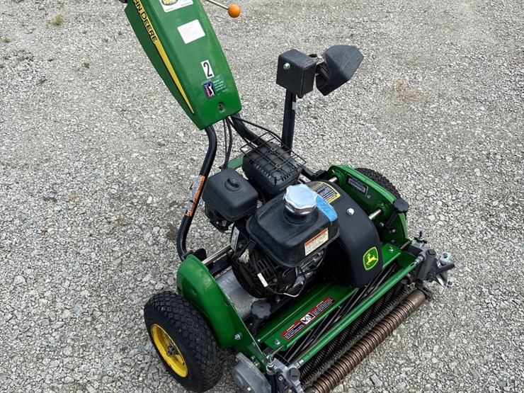 john-deere-220sl-image-1