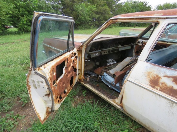 1965-chevrolet-belair-4dr-wagon-image-7
