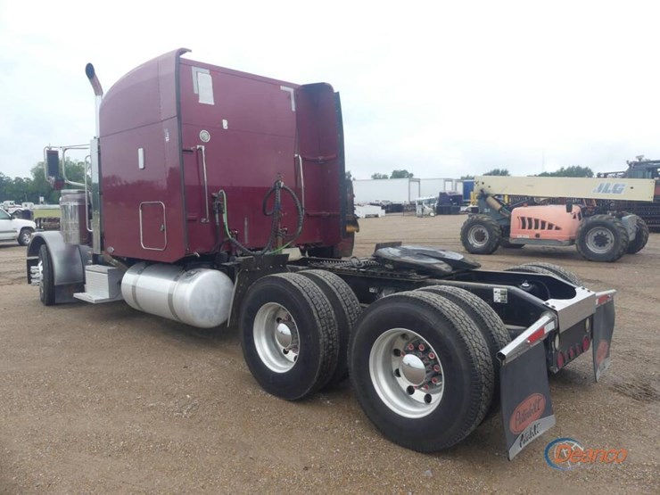 2006-peterbilt-379-image-3