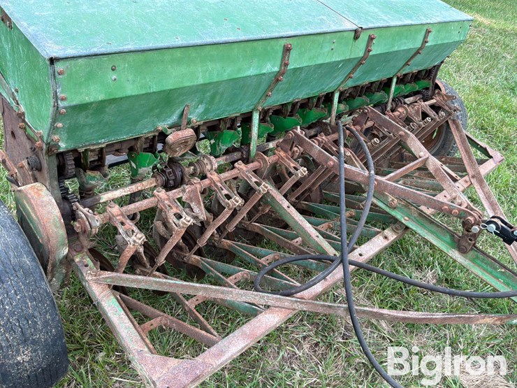 john-deere-750-image-10