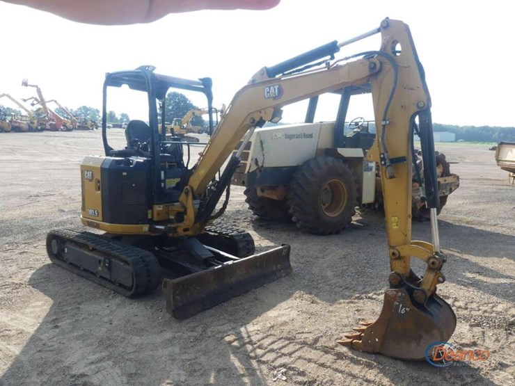2021-caterpillar-303-image-1