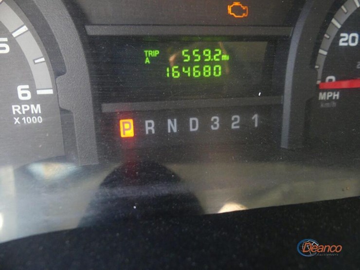 2015-ford-e350-image-9