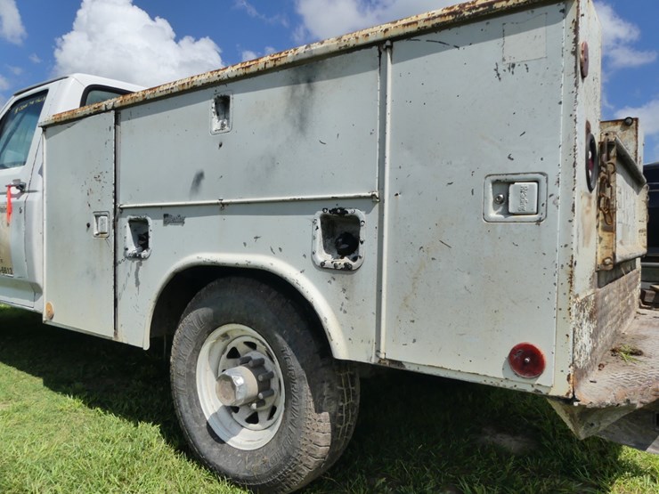 1994-ford-f350-xl-image-8