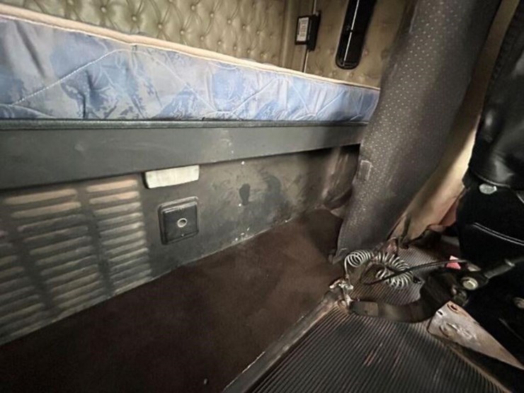 2007-western-star-4900ex-image-23