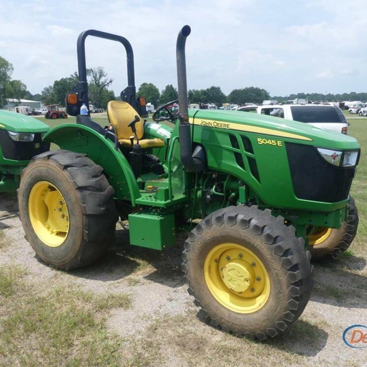 2021 JOHN DEERE 5045E