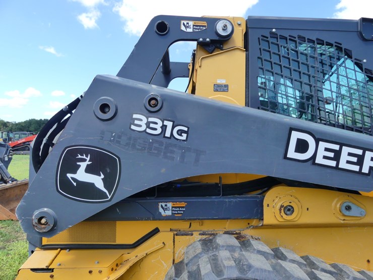 2019-deere-331g-image-7