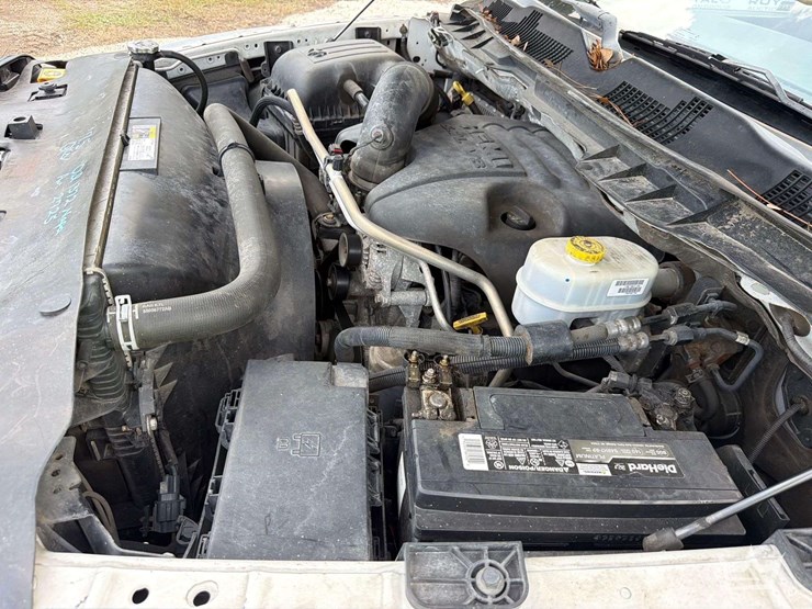 2015-dodge-3500-image-9