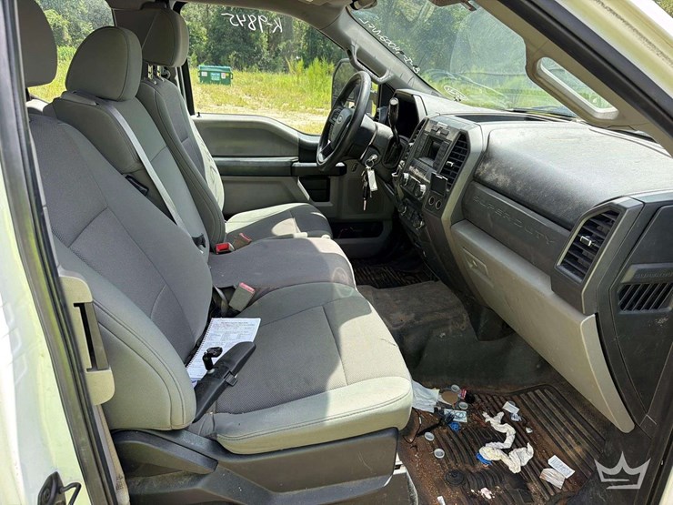 2019-ford-f550-image-12