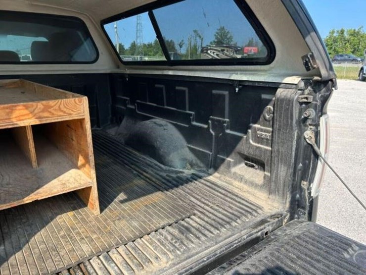 2014-ford-f150-xlt-image-46