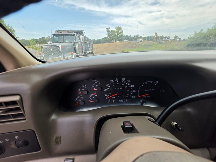 2001-ford-f350-image-39