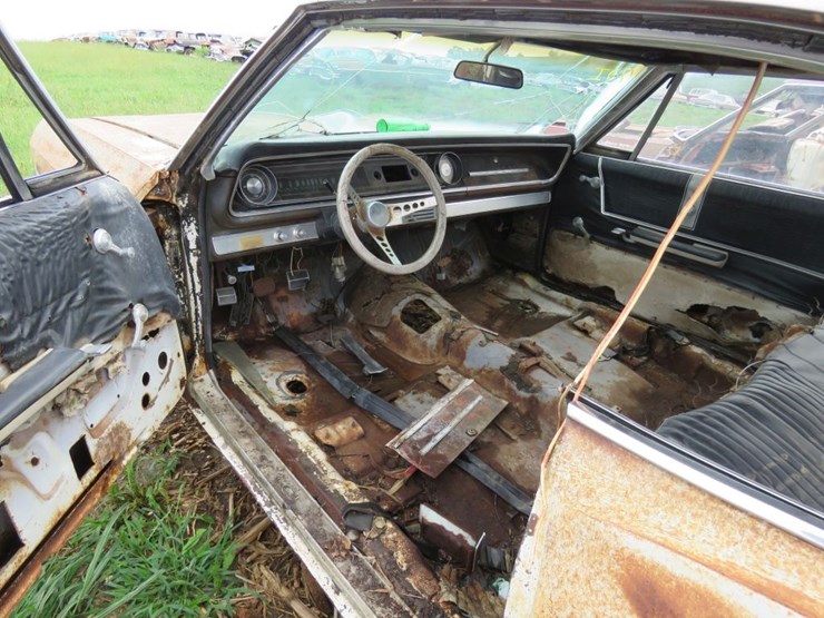 1965-chevrolet-impala-ss-2dr-ht-image-9
